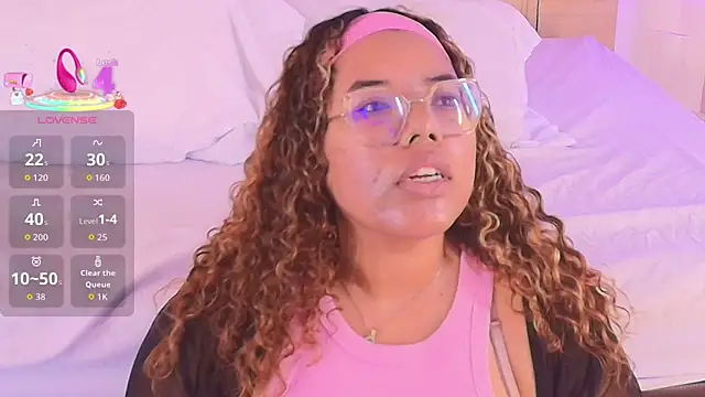  nickypurple  online show from 12/18/25, 07:09