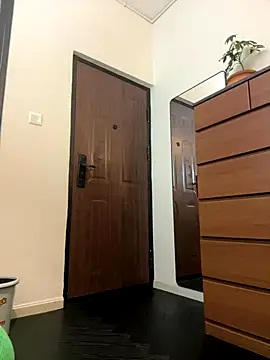 Xianggui online show from 11/19/25, 10:04