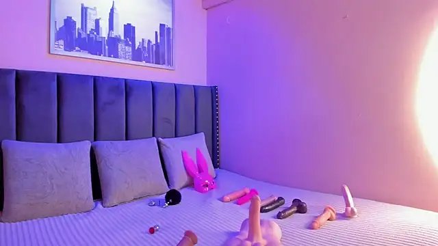 ashlye miller  online show from 01/31/25, 03:52