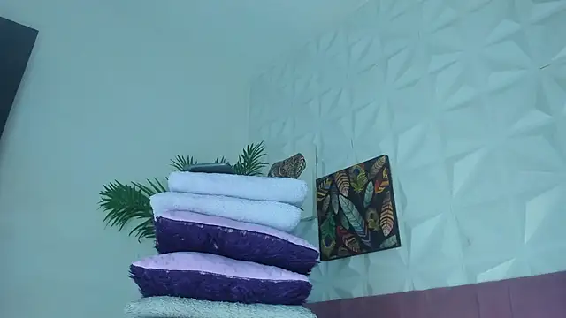 Hellen Sky online show from 01/10/26, 07:04