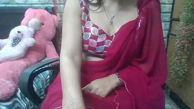 Snapshot of Sexy_iknoor chatting on 03/10/25, 07:21 Sexy iknoor online show from 03/10/25, 07:21