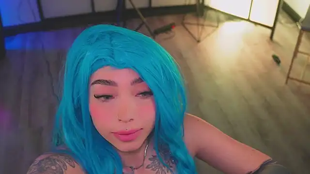 isa red hair online show from 02/22/26, 12:12