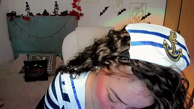 Snapshot of damn_that_booty chatting on 10/29/25, 11:12 damn that booty online show from 10/29/25, 11:12