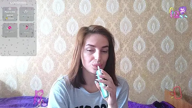 xx adrihanna xx online show from 03/10/26, 06:18