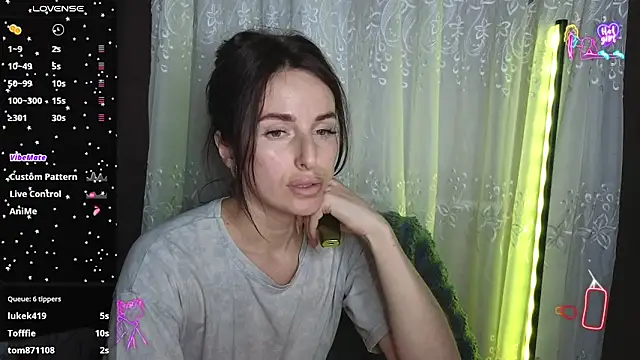 xx adrihanna xx online show from 05/09/26, 06:35