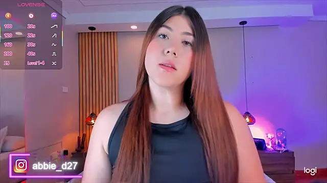 Snapshot of AbbieEdmond chatting on 09/20/25, 04:13 AbbieEdmond online show from 09/20/25, 04:13