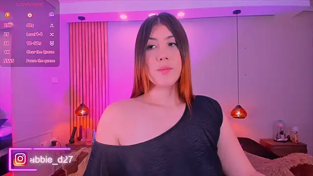 Snapshot of AbbieEdmond chatting on 12/02/25, 04:40 AbbieEdmond online show from 12/02/25, 04:40