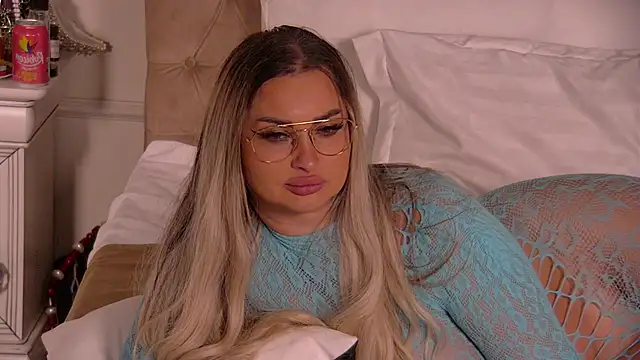 Denisse Perry online show from 03/27/26, 11:04