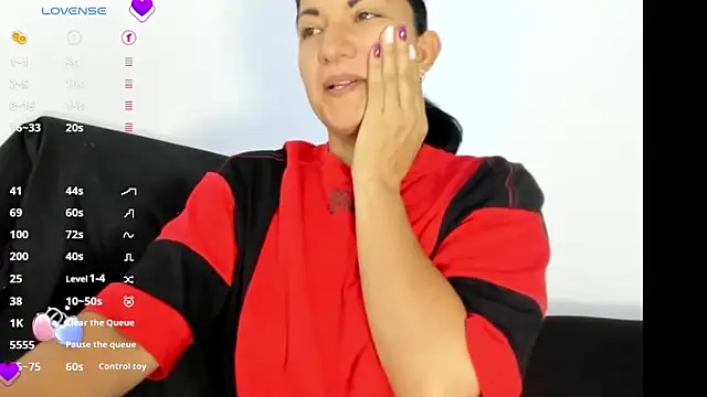 Snapshot of Angelblue_ chatting on 02/07/25, 09:37 Angelblue online show from 02/07/25, 09:37