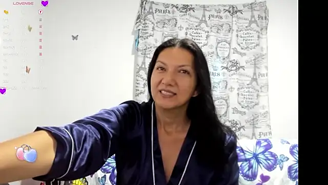 Snapshot of Angelblue_ chatting on 03/10/25, 08:56 Angelblue online show from 03/10/25, 08:56