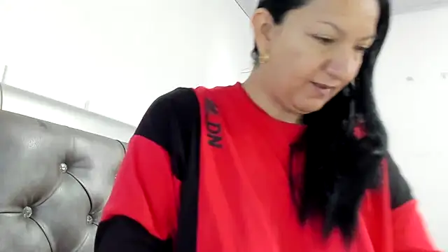 Snapshot of Angelblue_ chatting on 10/02/25, 12:56 Angelblue online show from 10/02/25, 12:56