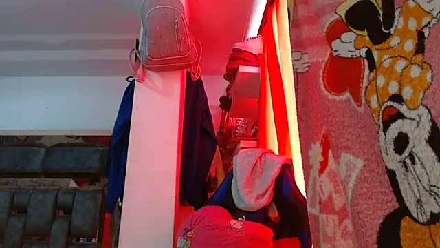 Snapshot of coral1727 chatting on 02/27/25, 05:26 coral1727 online show from 02/27/25, 05:26