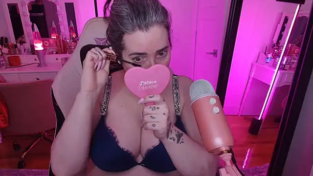 rachelbrooksxx online show from 12/15/25, 06:56