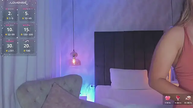Snapshot of kataliina__ chatting on 01/07/25, 11:58 kataliina online show from 01/07/25, 11:58