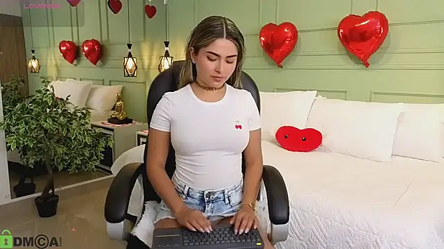 kataliina   online show from 02/09/26, 11:47