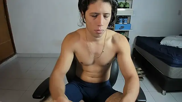 imtonny19 online show from 10/30/25, 01:07