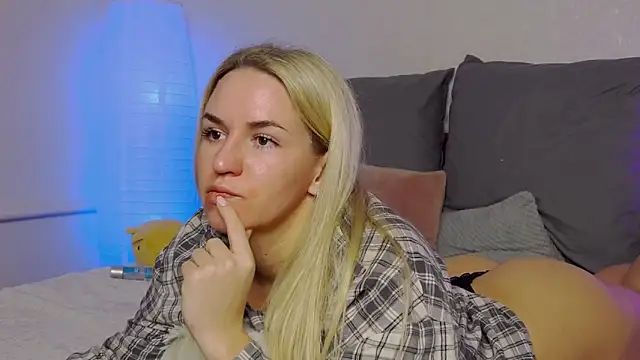SofiJames online show from 12/29/24, 05:53