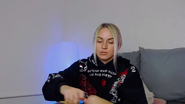SofiJames online show from 10/09/25, 06:55