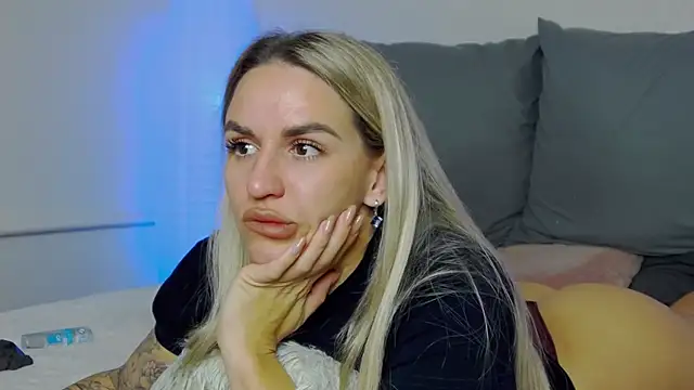 SofiJames online show from 11/08/25, 07:19