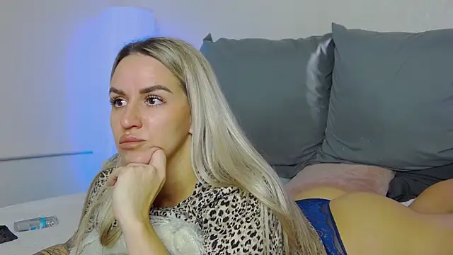 SofiJames online show from 11/09/25, 06:33