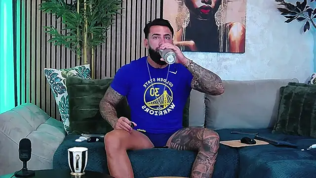 masterkingofmusclee online show from 06/03/26, 07:44