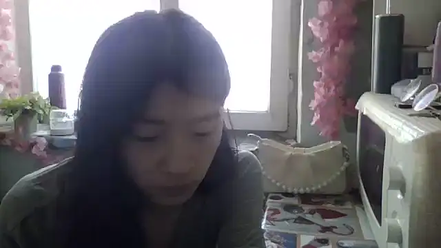 CarlyJoy online show from 11/25/25, 07:41