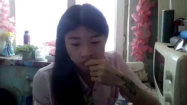 CarlyJoy online show from 04/09/26, 09:15