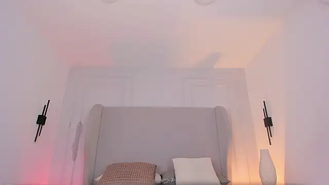 chloe d online show from 12/19/25, 01:07