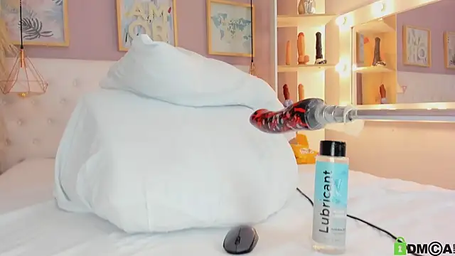 Snapshot of julyanna_ chatting on 12/02/25, 08:37 julyanna online show from 12/02/25, 08:37