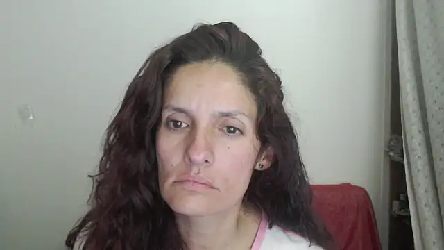 catalina duran1 online show from 04/19/26, 07:07