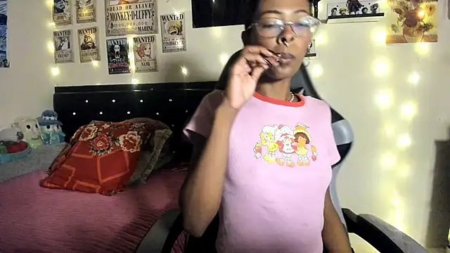 Snapshot of Cristal_Jonas@xh chatting on 11/14/25, 04:44 Cristal Jonasxh online show from 11/14/25, 04:44