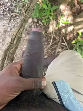 Snapshot of Yurt000 chatting on 03/18/25, 07:52 Yurt000 online show from 03/18/25, 07:52