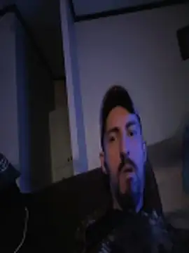 Bi curious86 online show from 12/04/25, 05:28