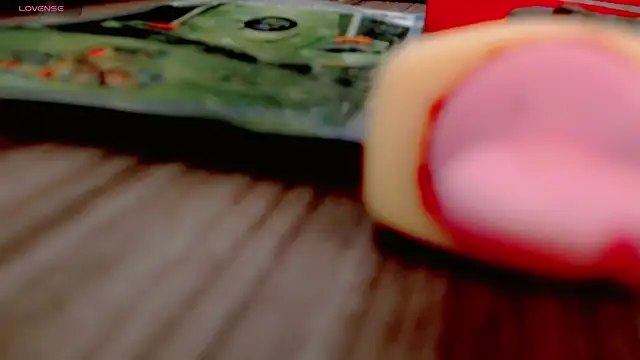 Snapshot of Hannahsmit chatting on 01/11/25, 09:15 Hannahsmit online show from 01/11/25, 09:15