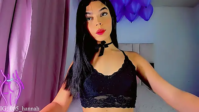 Snapshot of Hannahsmit chatting on 11/04/25, 07:29 Hannahsmit online show from 11/04/25, 07:29