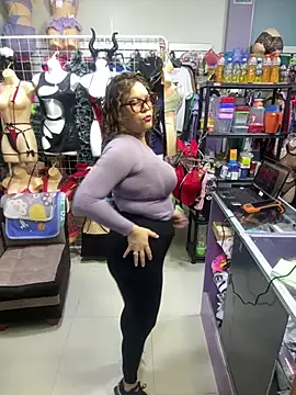 ROSALIALUCY online show from 02/01/26, 12:04