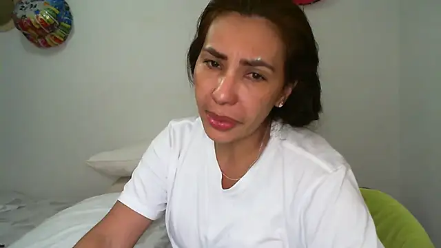 salome  milf online show from 02/15/26, 11:12