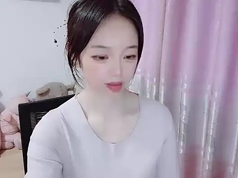 wwcc123 online show from 11/05/25, 03:39