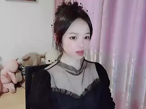 wwcc123 online show from 11/06/25, 02:12