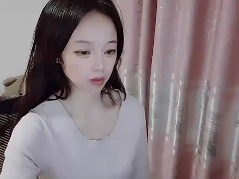 wwcc123 online show from 12/22/25, 03:53