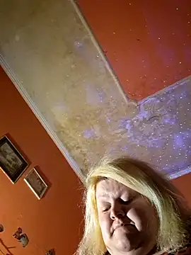 Snapshot of ducicsajsziii chatting on 02/18/25, 10:14 ducicsajsziii online show from 02/18/25, 10:14