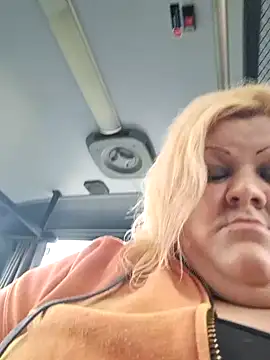 Snapshot of ducicsajsziii chatting on 03/14/25, 12:18 ducicsajsziii online show from 03/14/25, 12:18