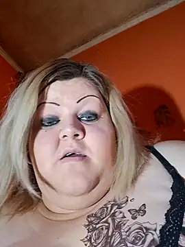 ducicsajsziii online show from 04/08/26, 10:48