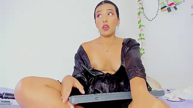 SamanthaJonson1 online show from 03/19/25, 04:13