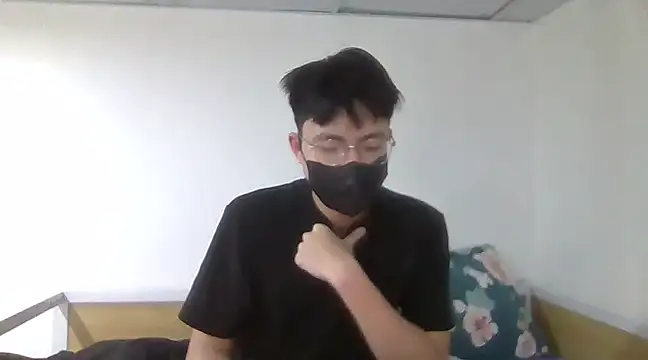 Snapshot of Gwencloudy chatting on 01/14/25, 03:53 Gwencloudy online show from 01/14/25, 03:53