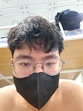 Snapshot of Gwencloudy chatting on 02/24/26, 04:10 Gwencloudy online show from 02/24/26, 04:10