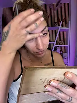 Snapshot of sofiah_ chatting on 01/07/26, 07:22 sofiah online show from 01/07/26, 07:22