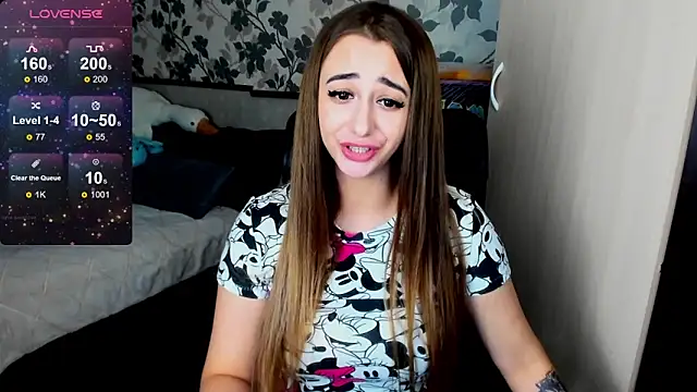 Snapshot of weakness4u chatting on 12/12/24, 06:25 weakness4u online show from 12/12/24, 06:25