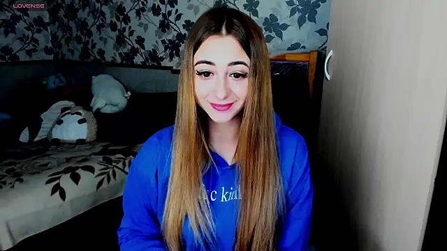 Snapshot of weakness4u chatting on 01/18/25, 02:14 weakness4u online show from 01/18/25, 02:14