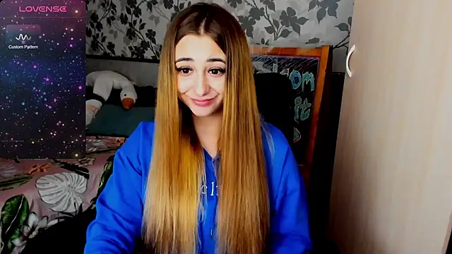 Snapshot of weakness4u chatting on 02/26/25, 05:20 weakness4u online show from 02/26/25, 05:20